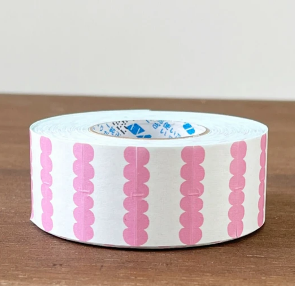 Peach Scallop Label Sticker Roll